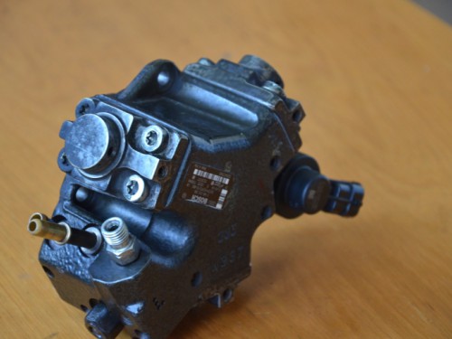 BOSCH DİZEL YAKIT POMPASI 2