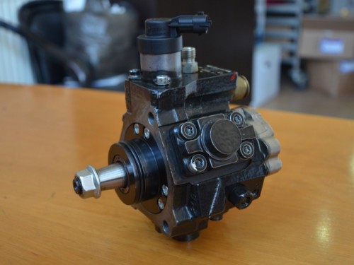 BOSCH DİZEL YAKIT POMPASI