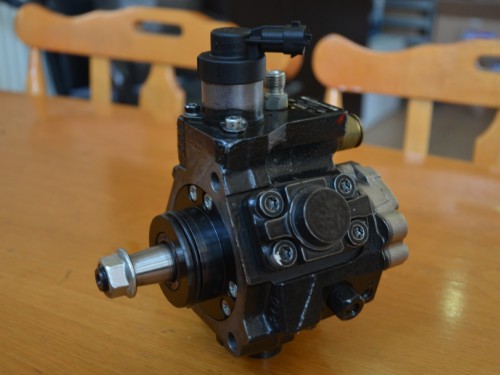 BOSCH DİZEL YAKIT POMPASI 5